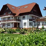 Garden Club Hotel 3*