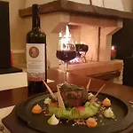 Готель Garden Club