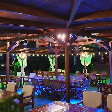 Garden Club - Hotel - Free Parking 3* Brasov