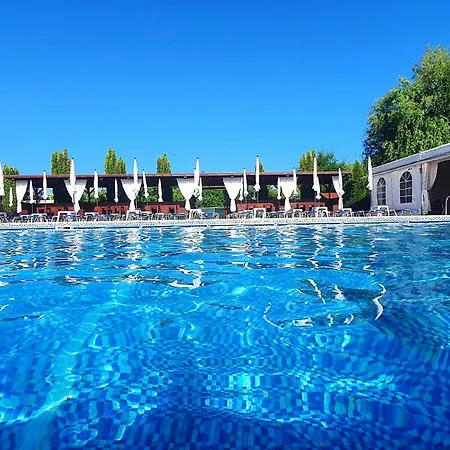Hotel Garden Club - Hotel - Free Parking 3*