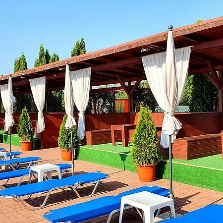 Hotel Garden Club - Hotel - Free Parking Brasov