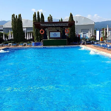 Garden Club - Hotel - Free Parking 3*