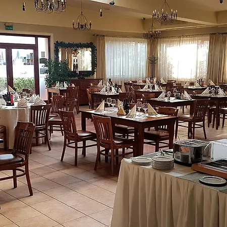 Garden Club - Hotel - Free Parking 3*