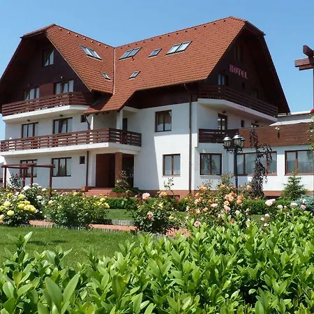 Garden Club Szálloda 3*