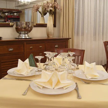 Garden Club Hotel Braşov