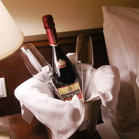 Garden Club Hotel 3*