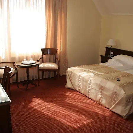 Hotel Garden Club Braşov