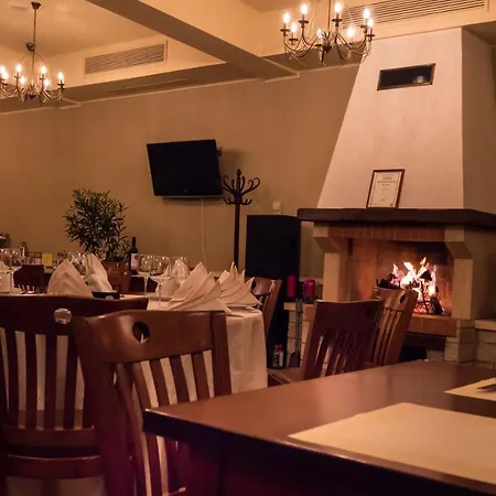 Hotel Garden Club Braszów