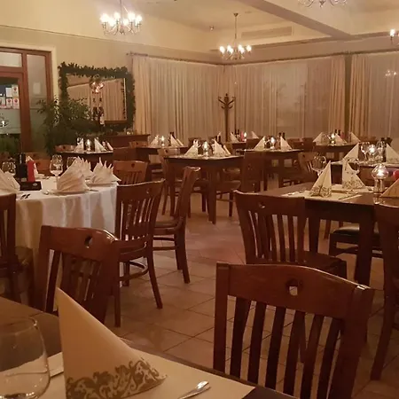 Garden Club Szálloda