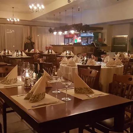 Garden Club Hotel Braszów