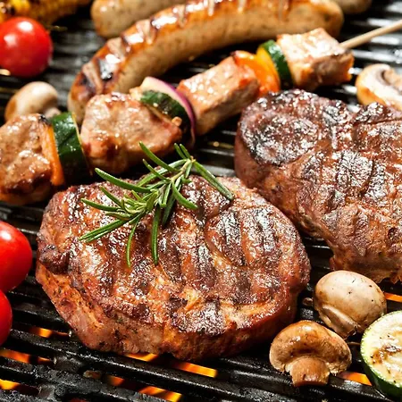 Ξενοδοχείο Garden Club - & Restaurant - Free Outdoor Pool & Parking