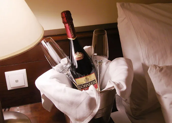 Garden Club Hotel 3*